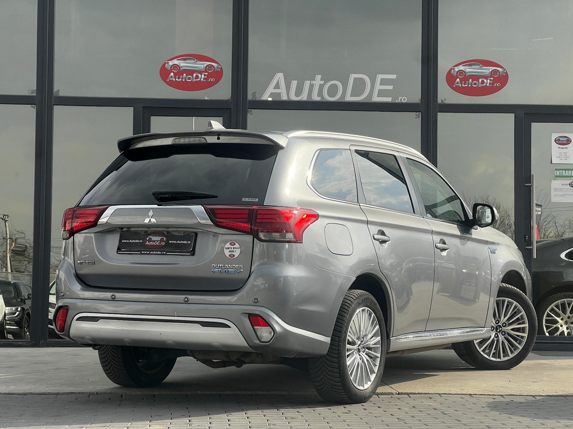 Mitsubishi-Outlander