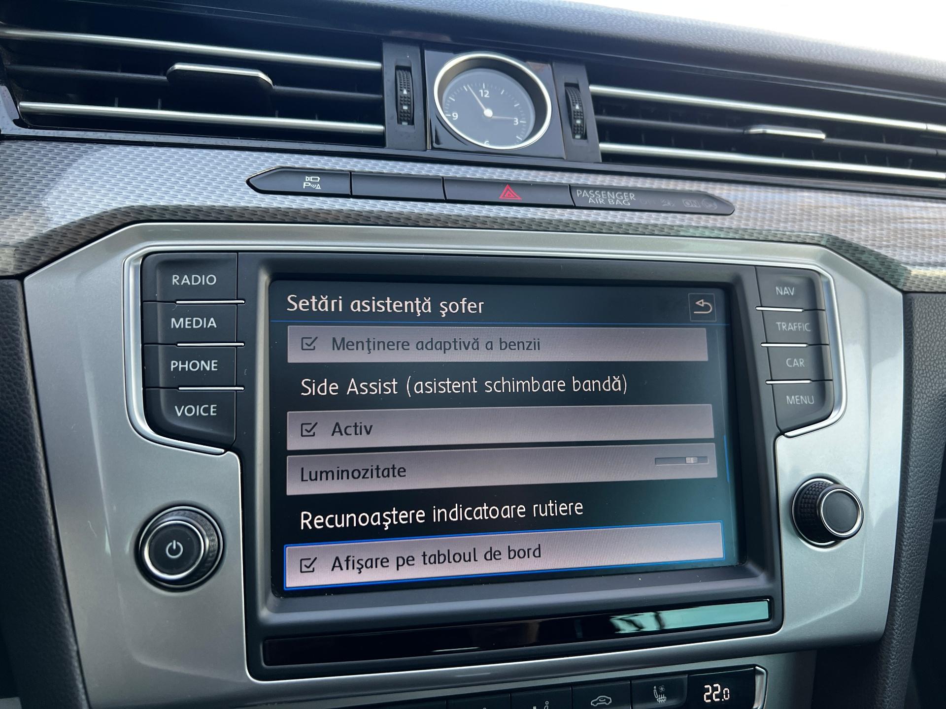 Volkswagen-Passat Alltrack