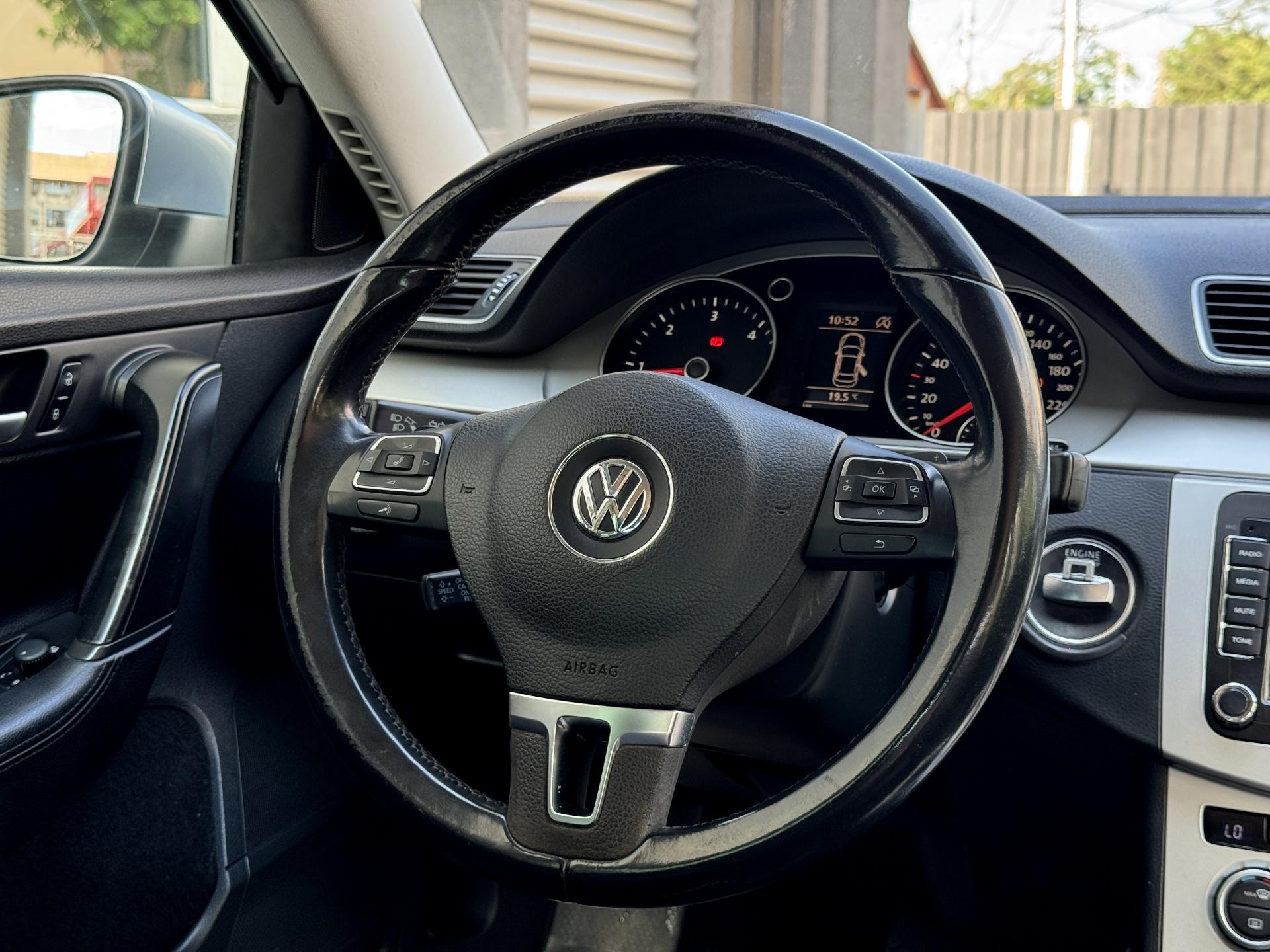 Volkswagen-Passat