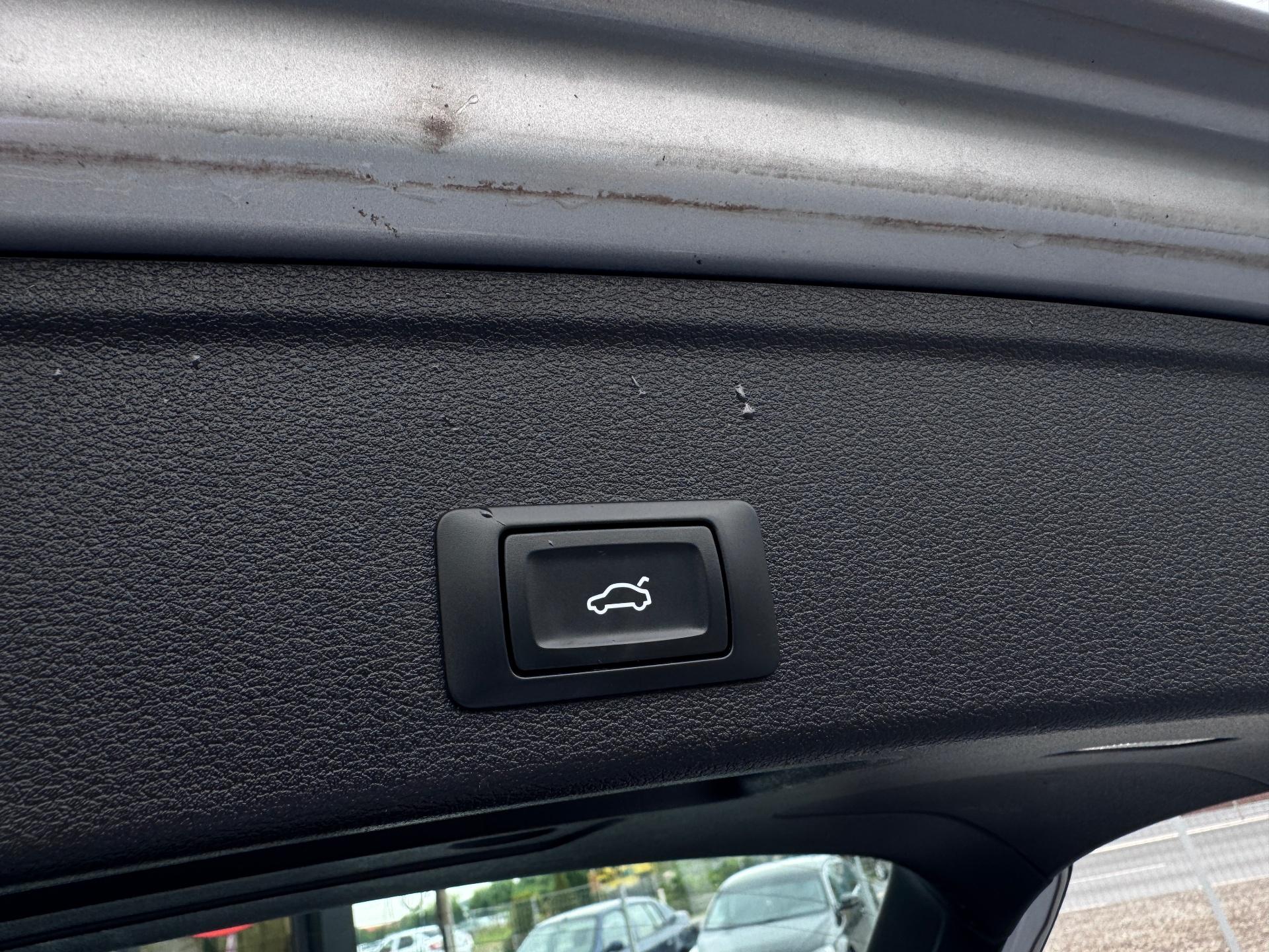 Audi-A4