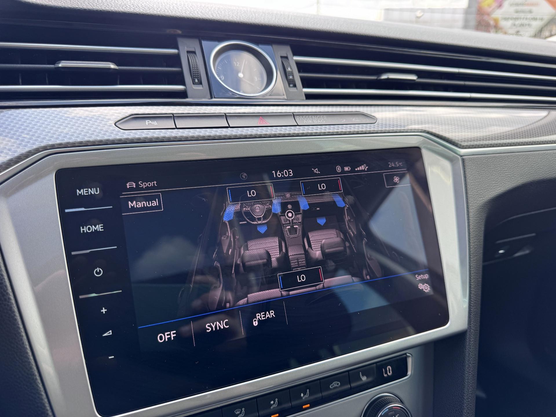 Volkswagen-Passat Alltrack