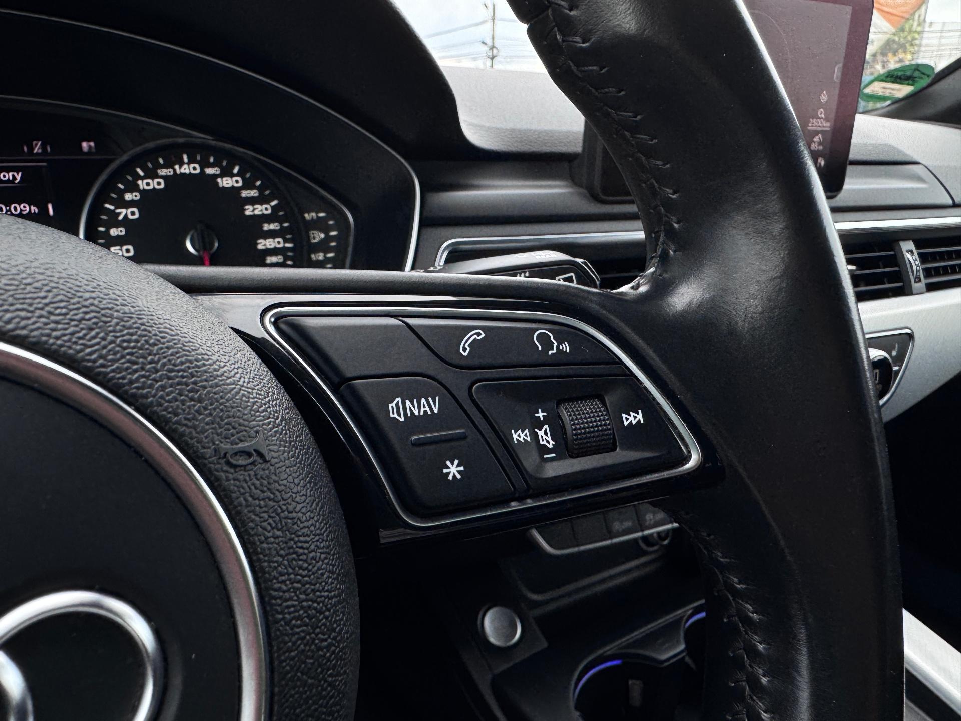 Audi-A4