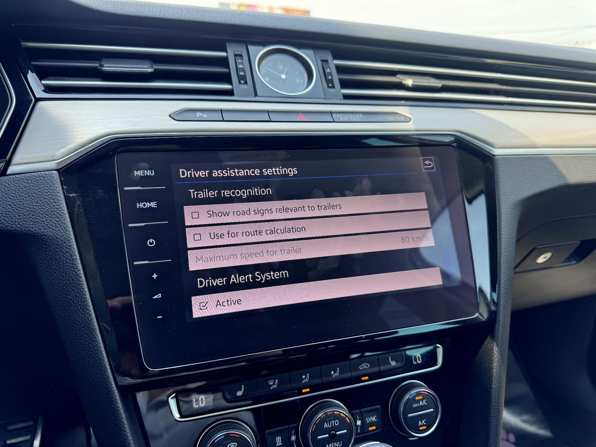 Volkswagen-Passat Alltrack