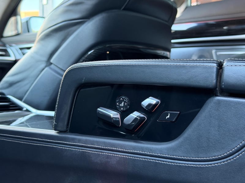 Car Thumb