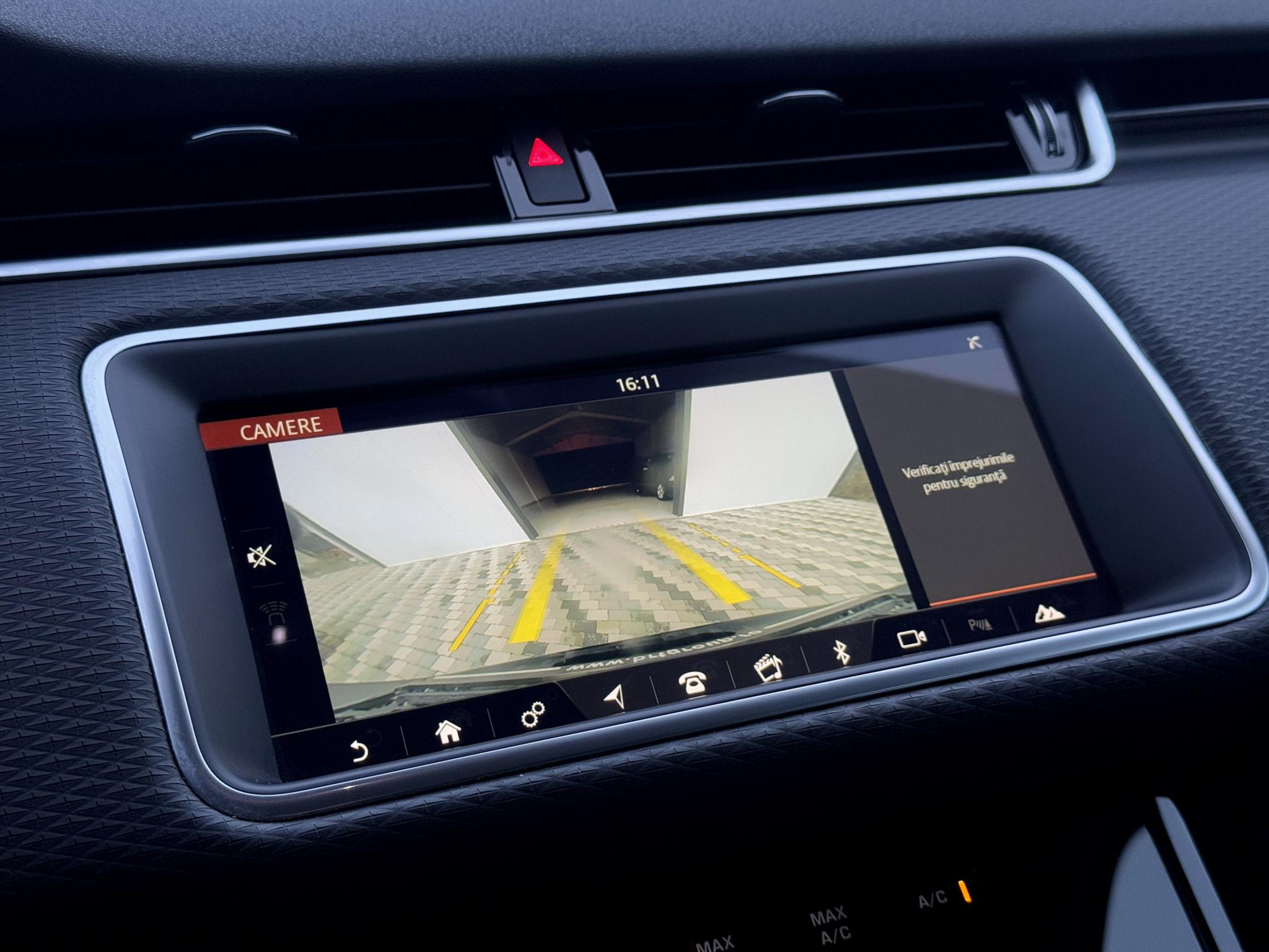 Land Rover-Range Rover Evoque