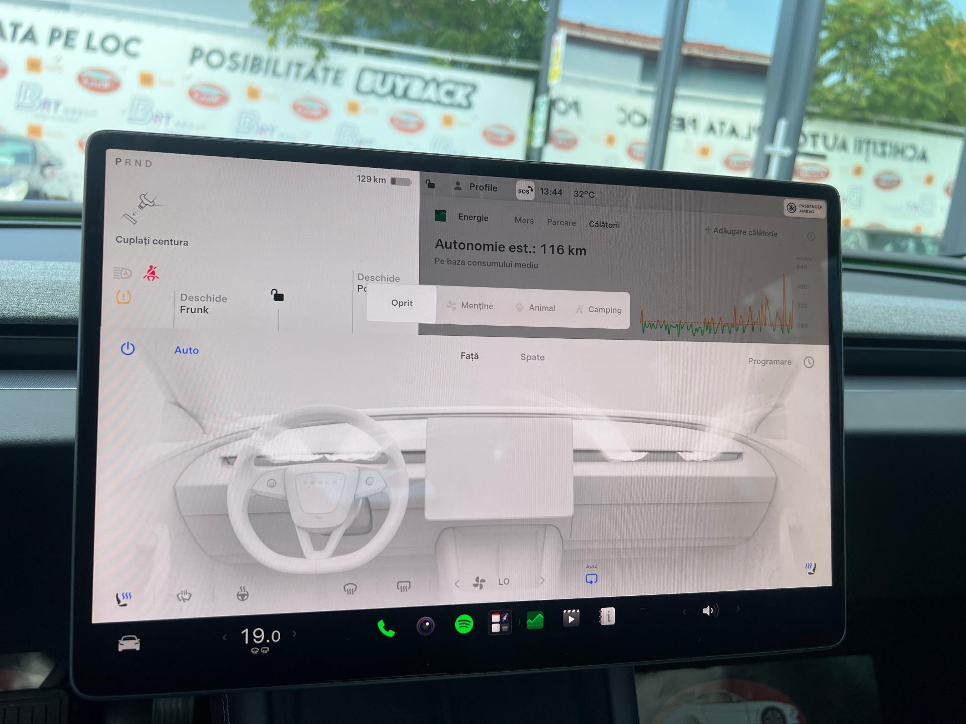 Tesla-Model 3