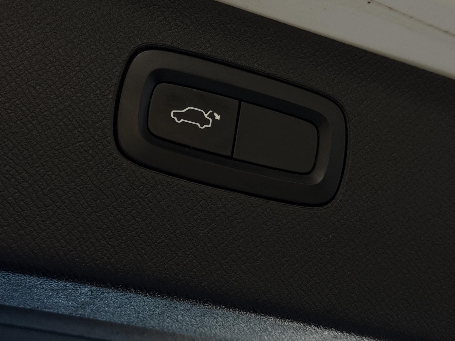 Volvo-XC 90