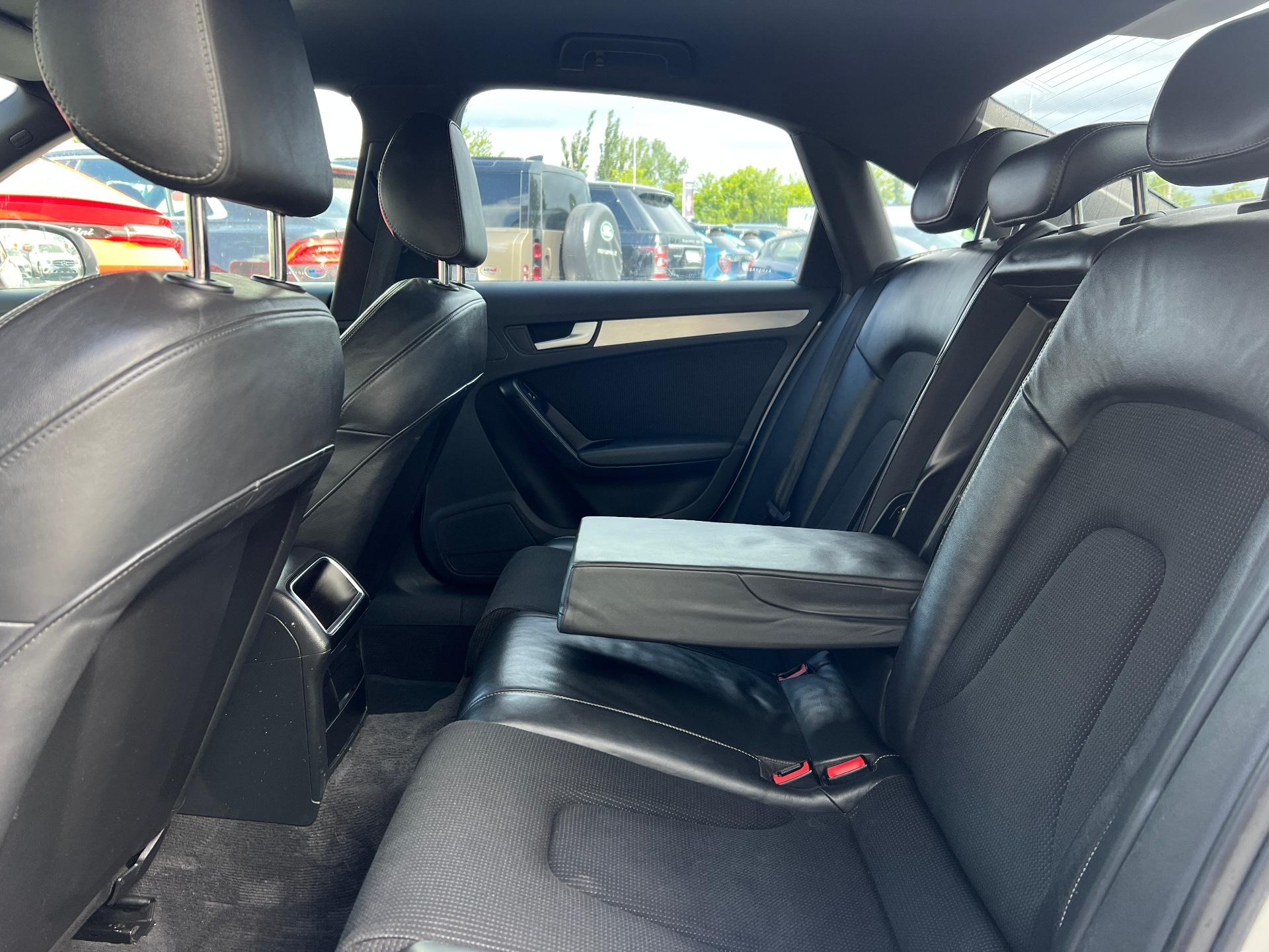 Audi-A4