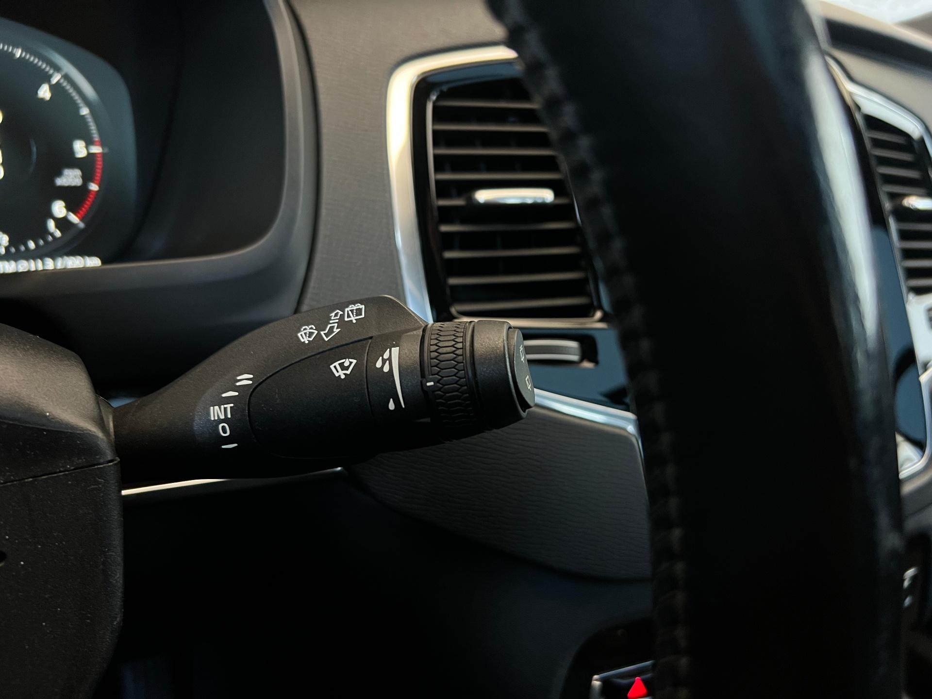 Volvo-XC 90