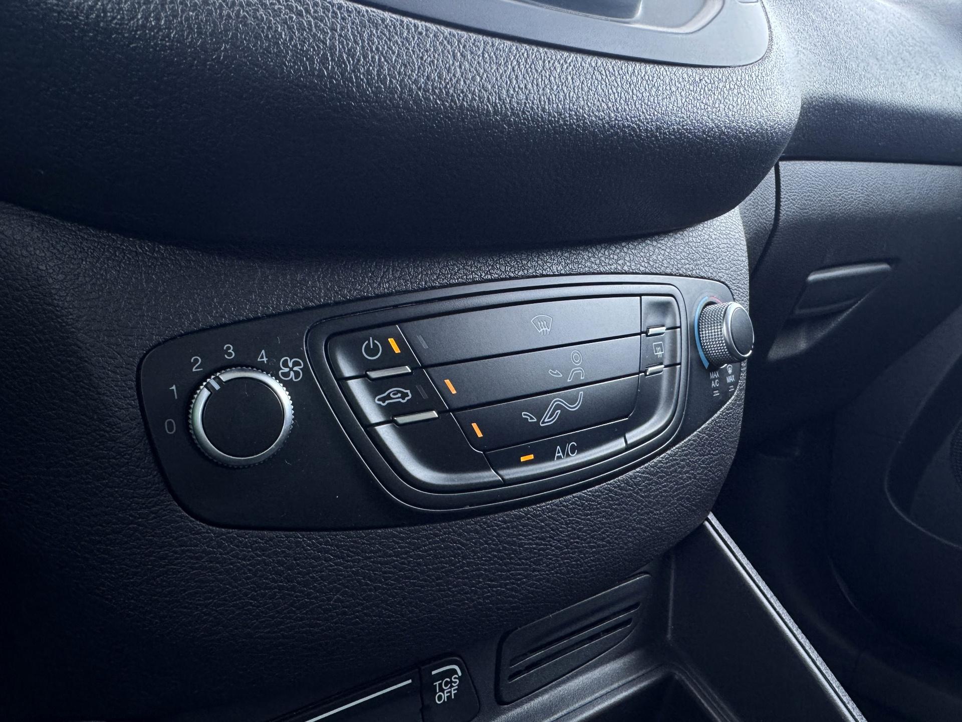 Ford-Transit Connect