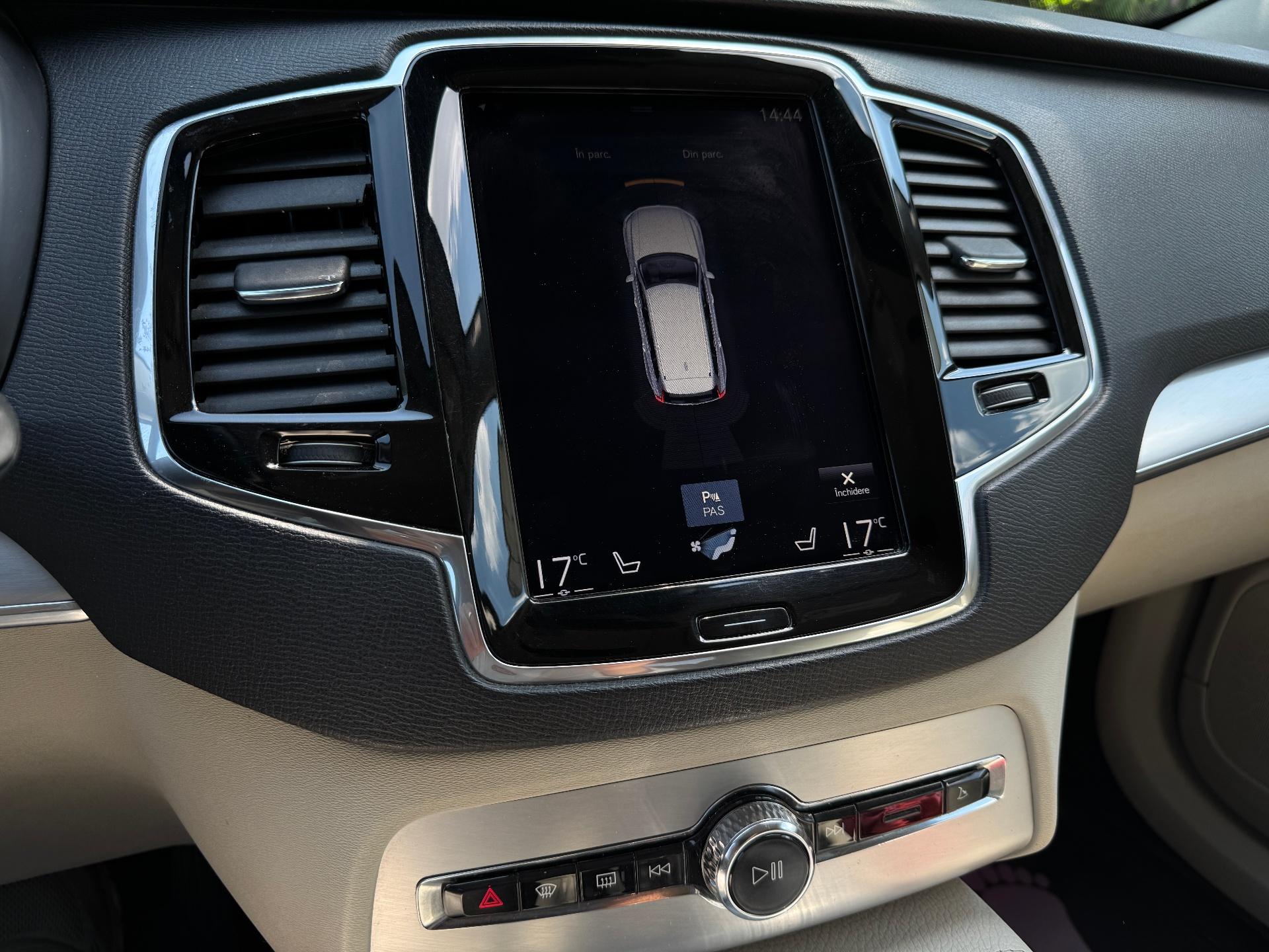 Volvo-XC 90