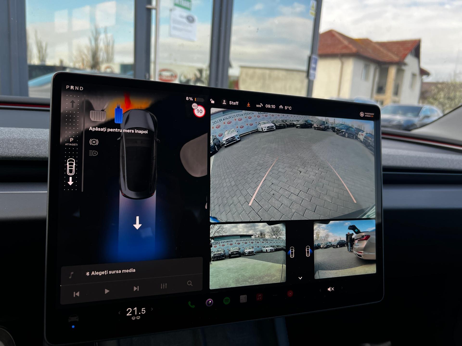 Tesla-Model 3