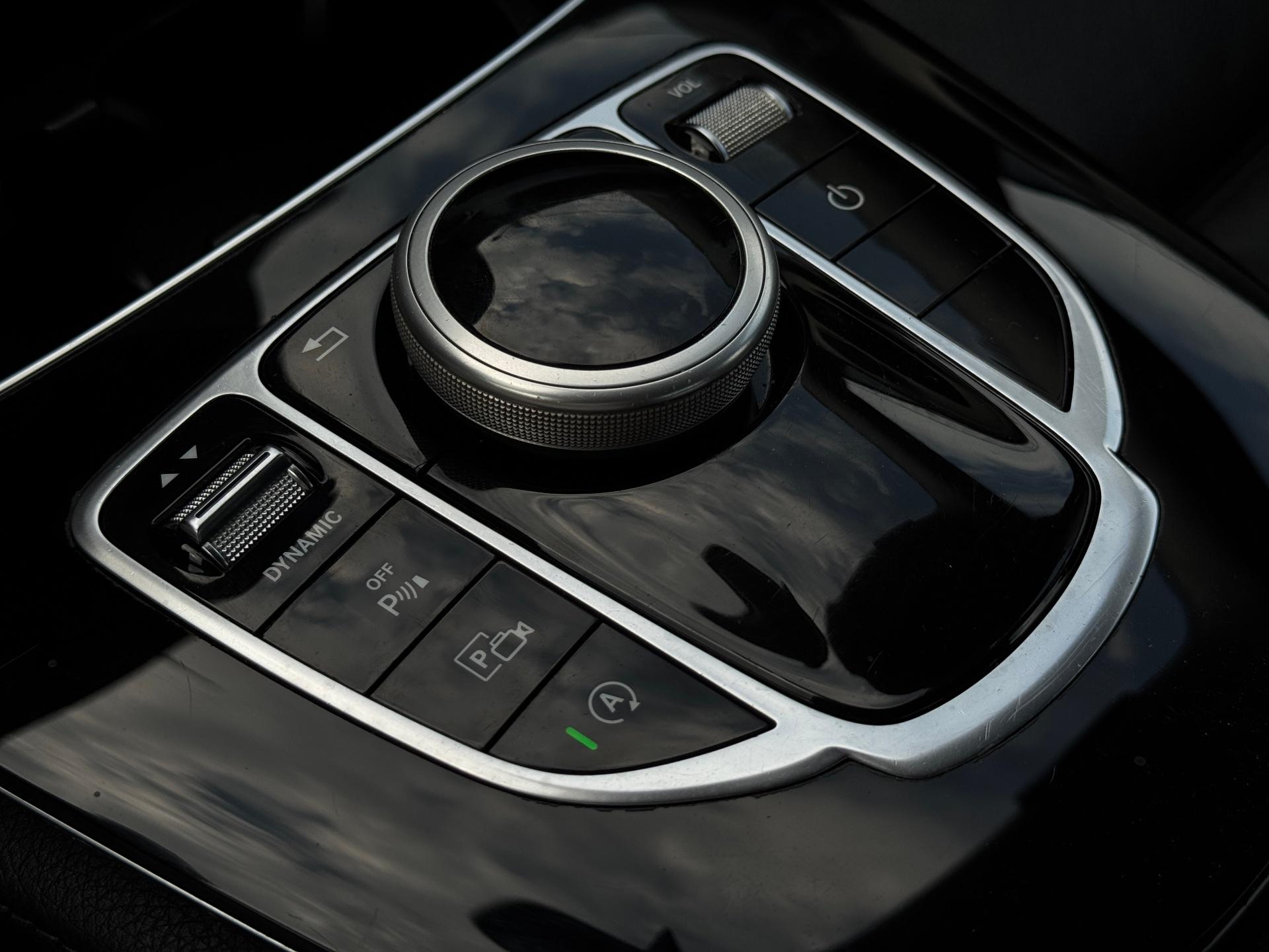 Mercedes-Benz-E