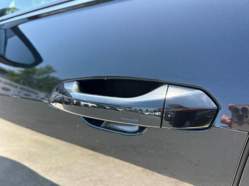 Car Thumb