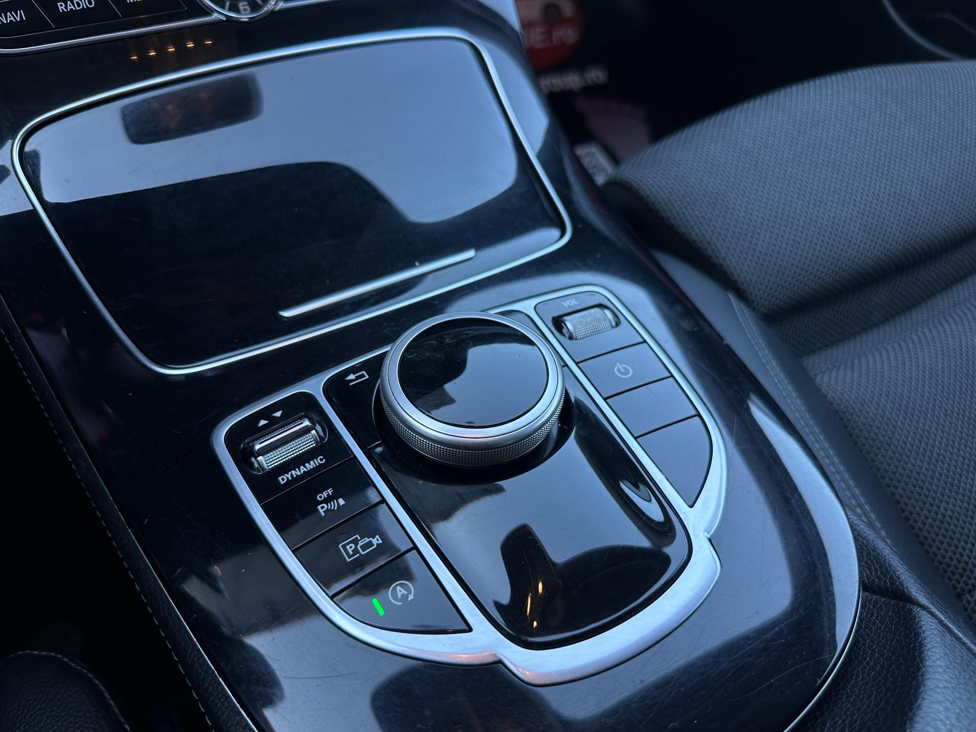 Mercedes-Benz-E