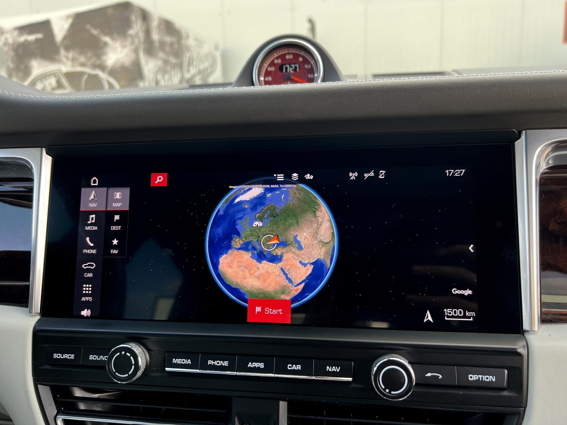 Porsche-Macan
