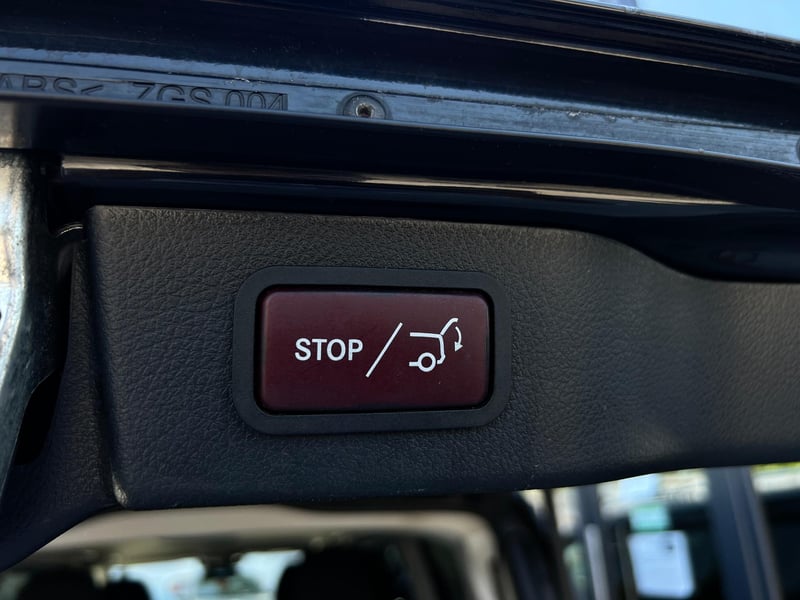 Car Thumb