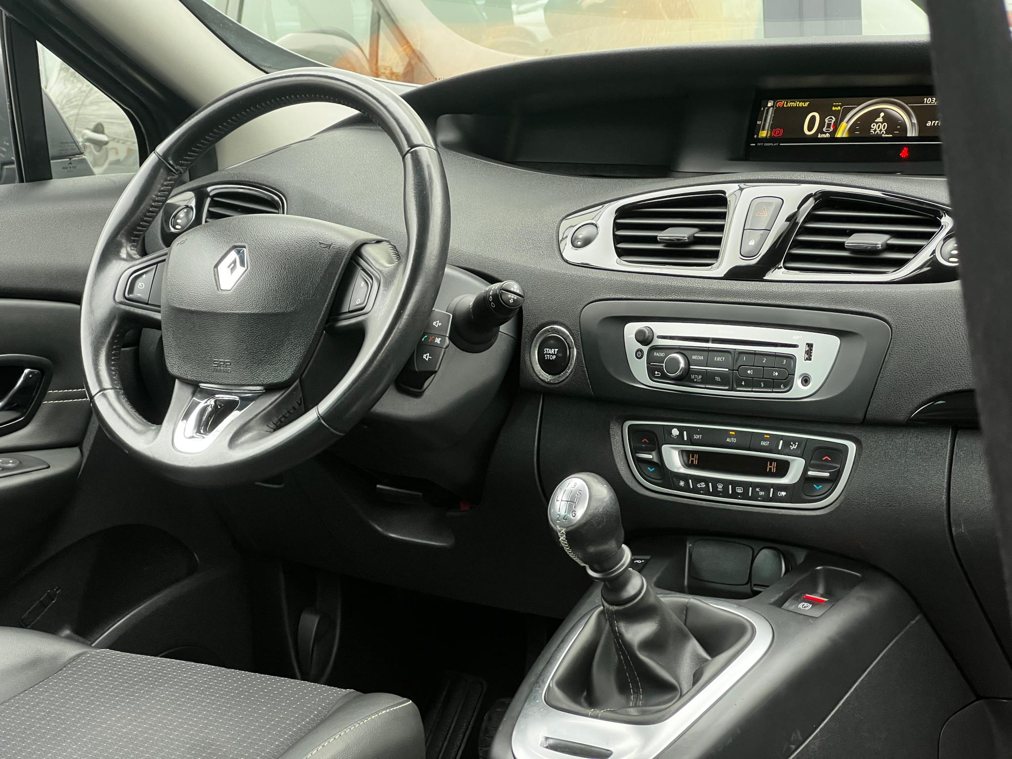 Renault-Scenic