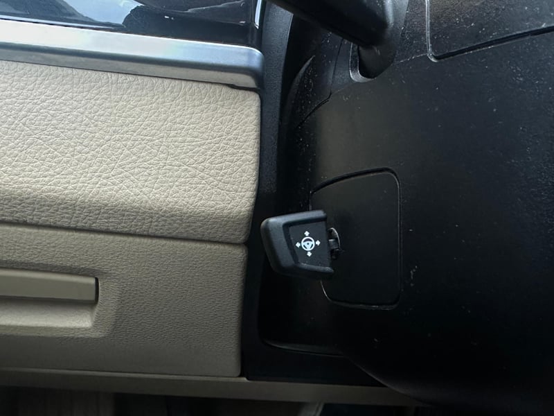 Car Thumb