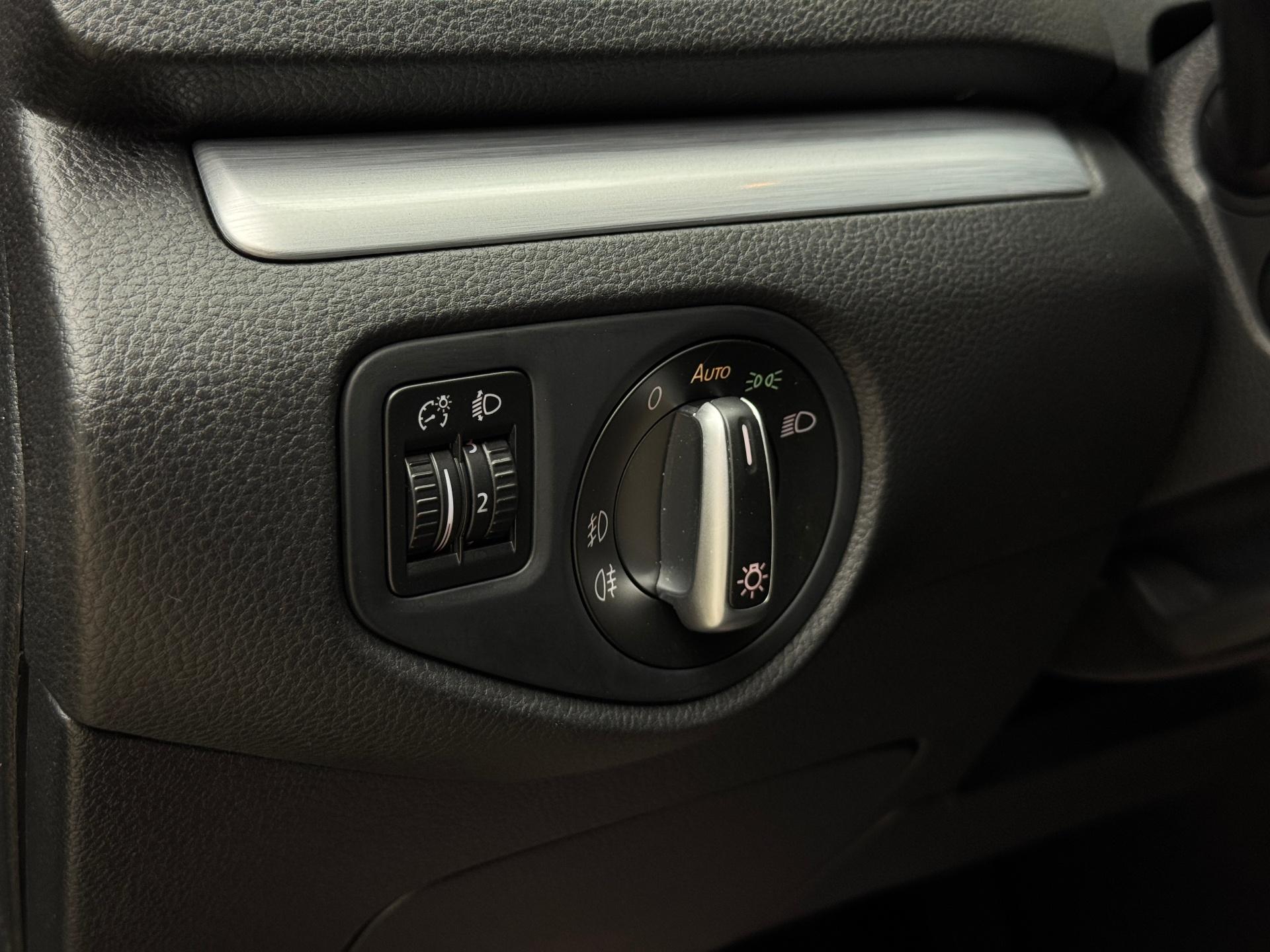 Volkswagen-Sharan