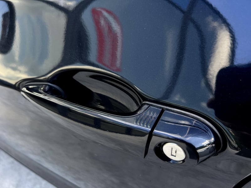Car Thumb