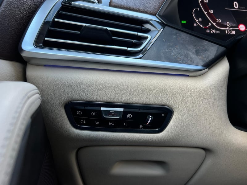 Car Thumb
