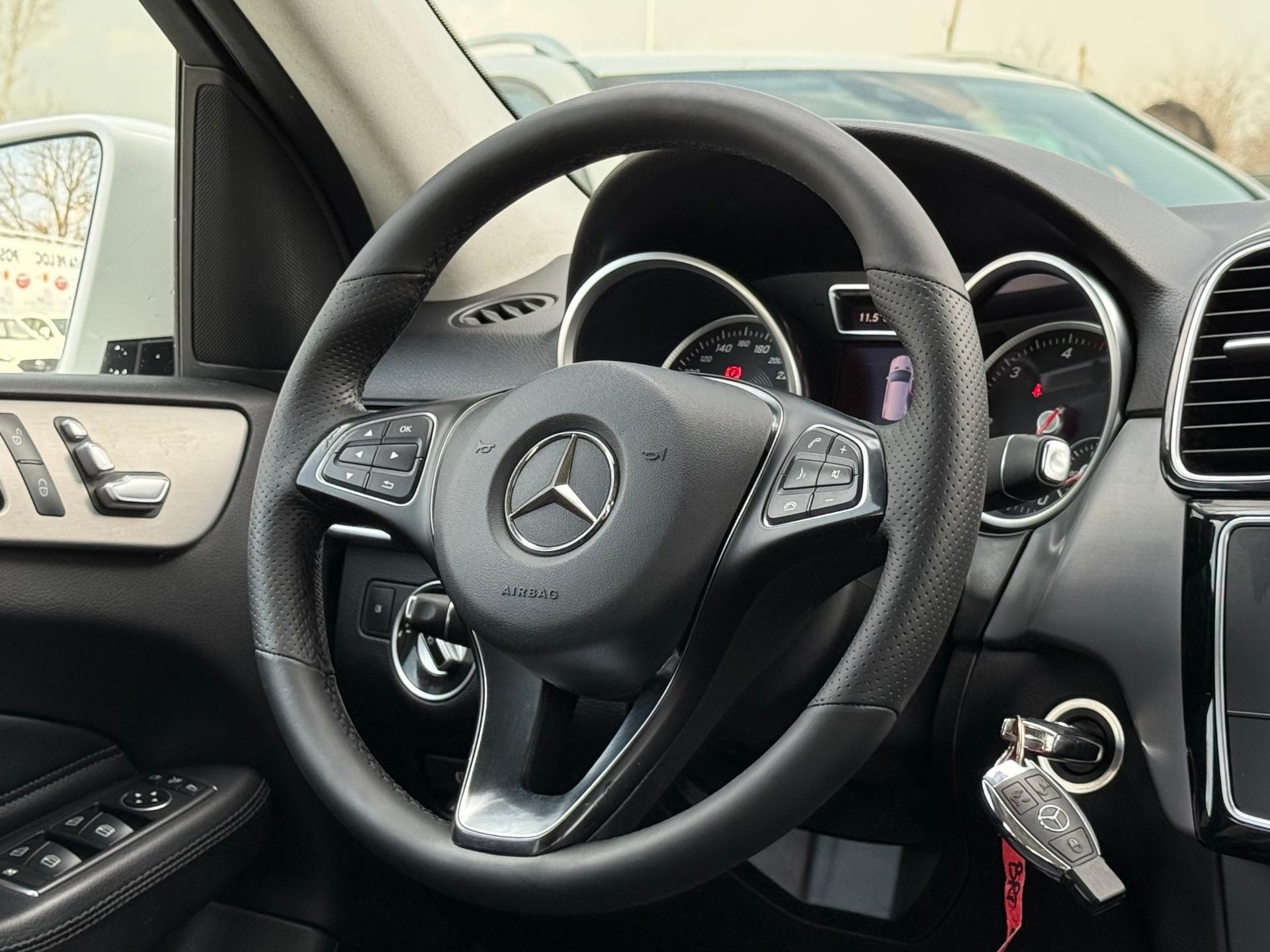 Mercedes-Benz-GLE