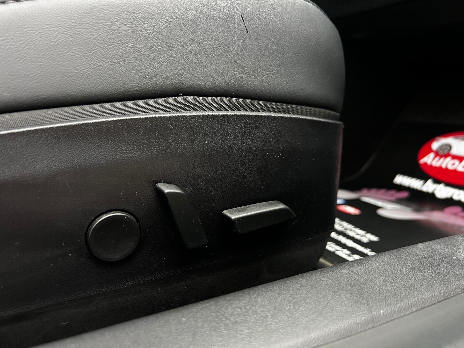 Tesla-Model 3