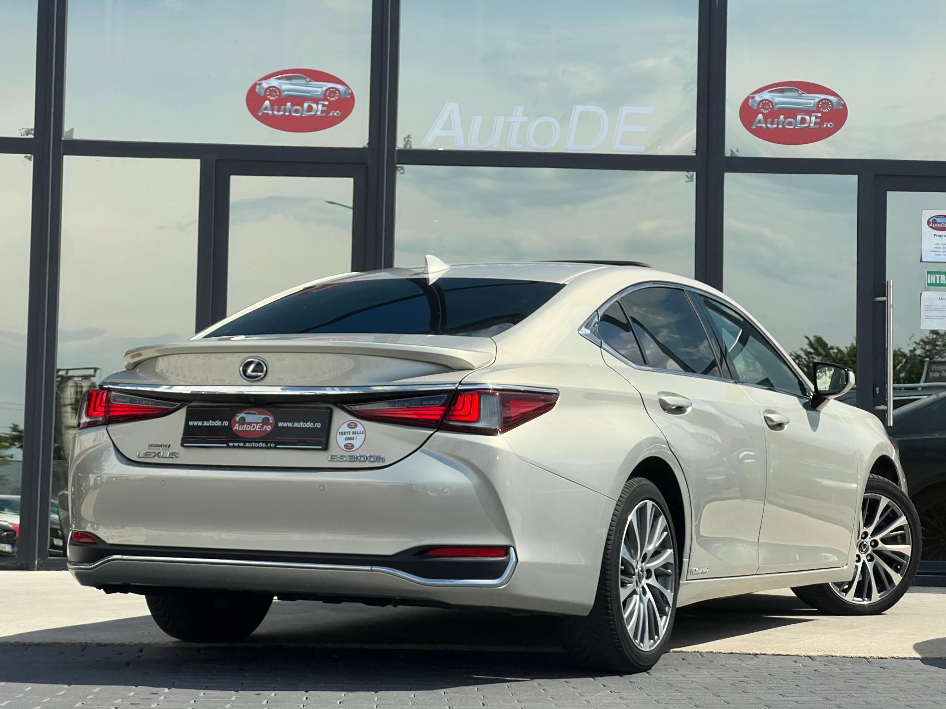 Lexus-ES