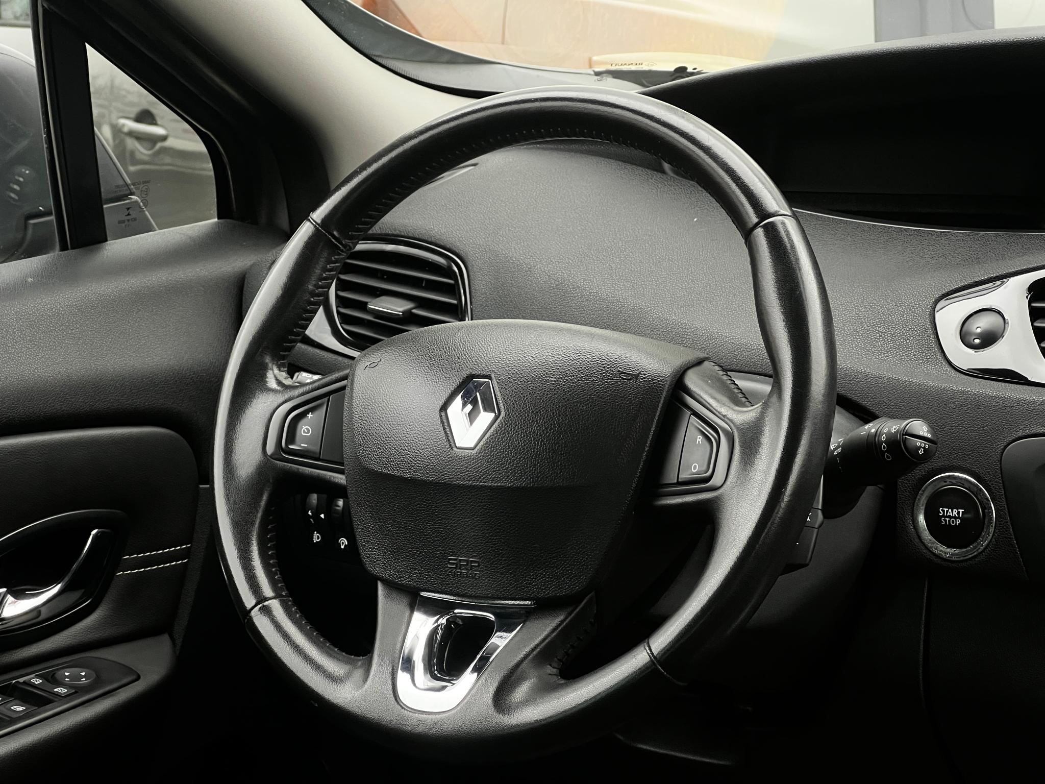 Renault-Scenic