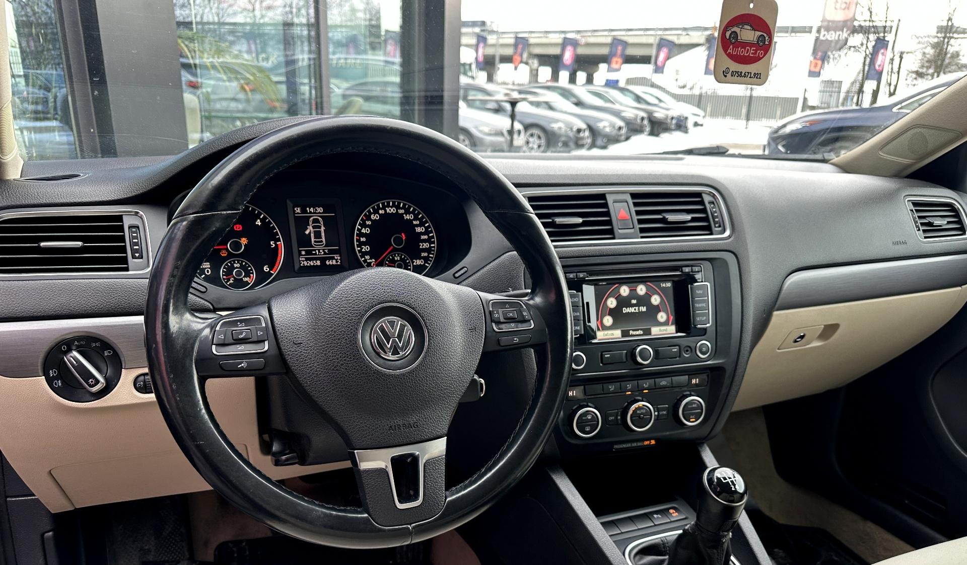 Volkswagen-Jetta