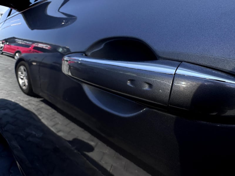 Car Thumb