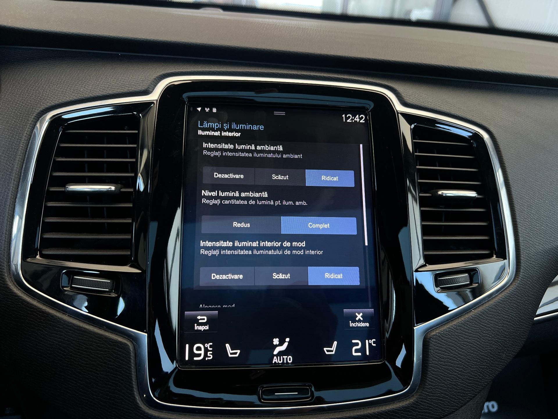 Volvo-XC 90