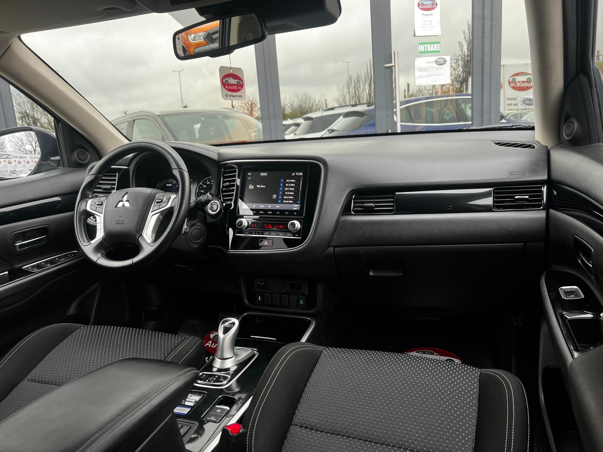 Mitsubishi-Outlander