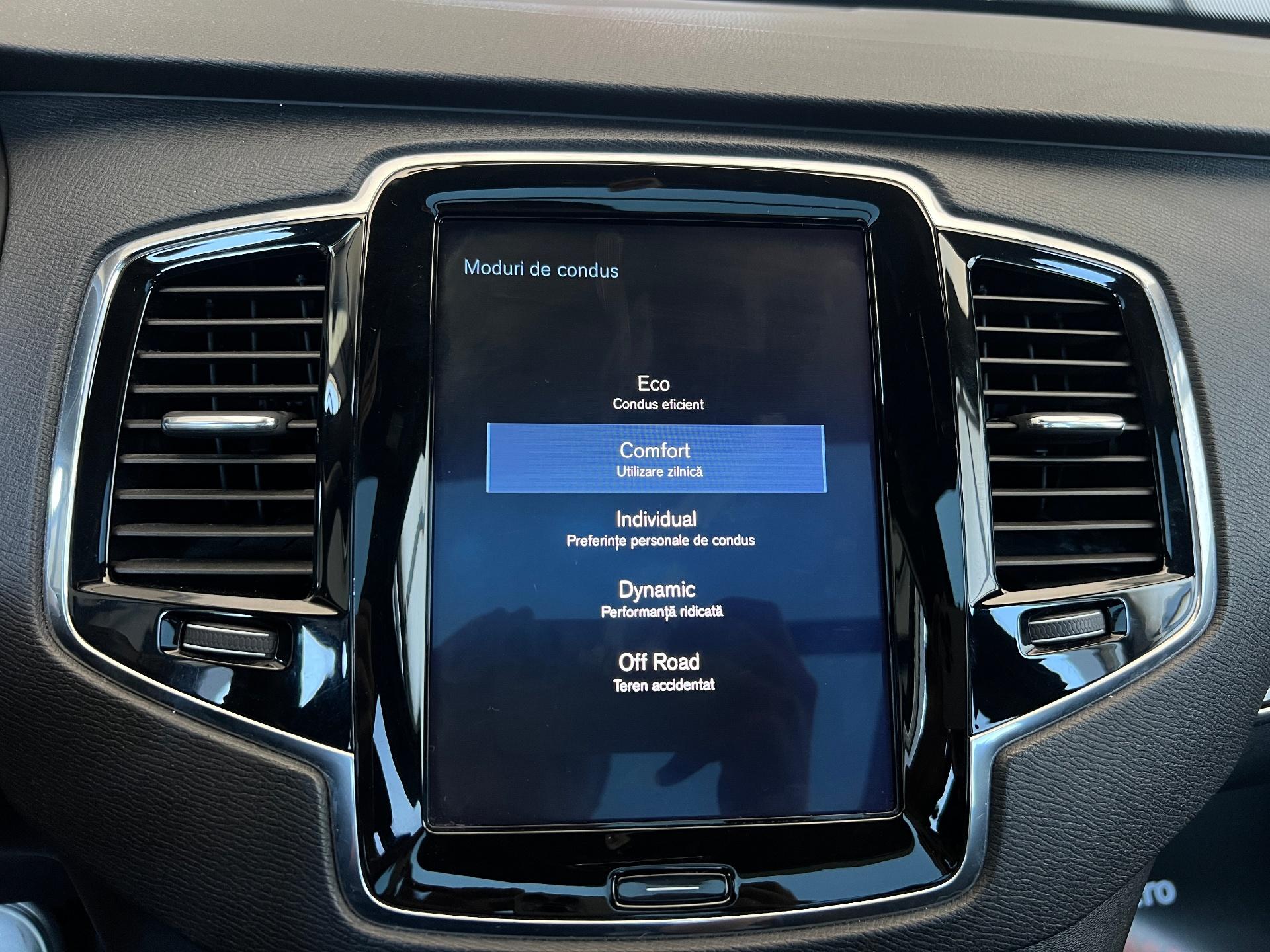 Volvo-XC 90