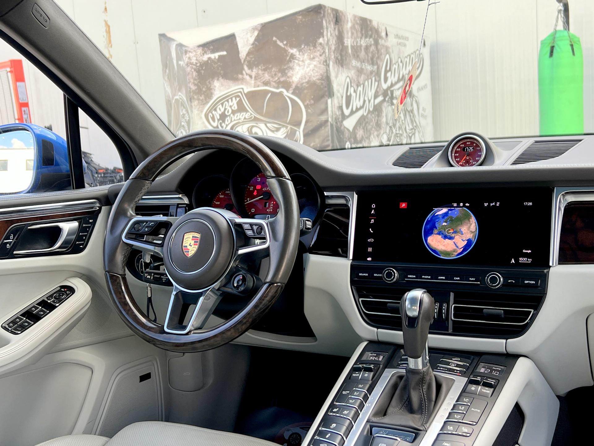 Porsche-Macan