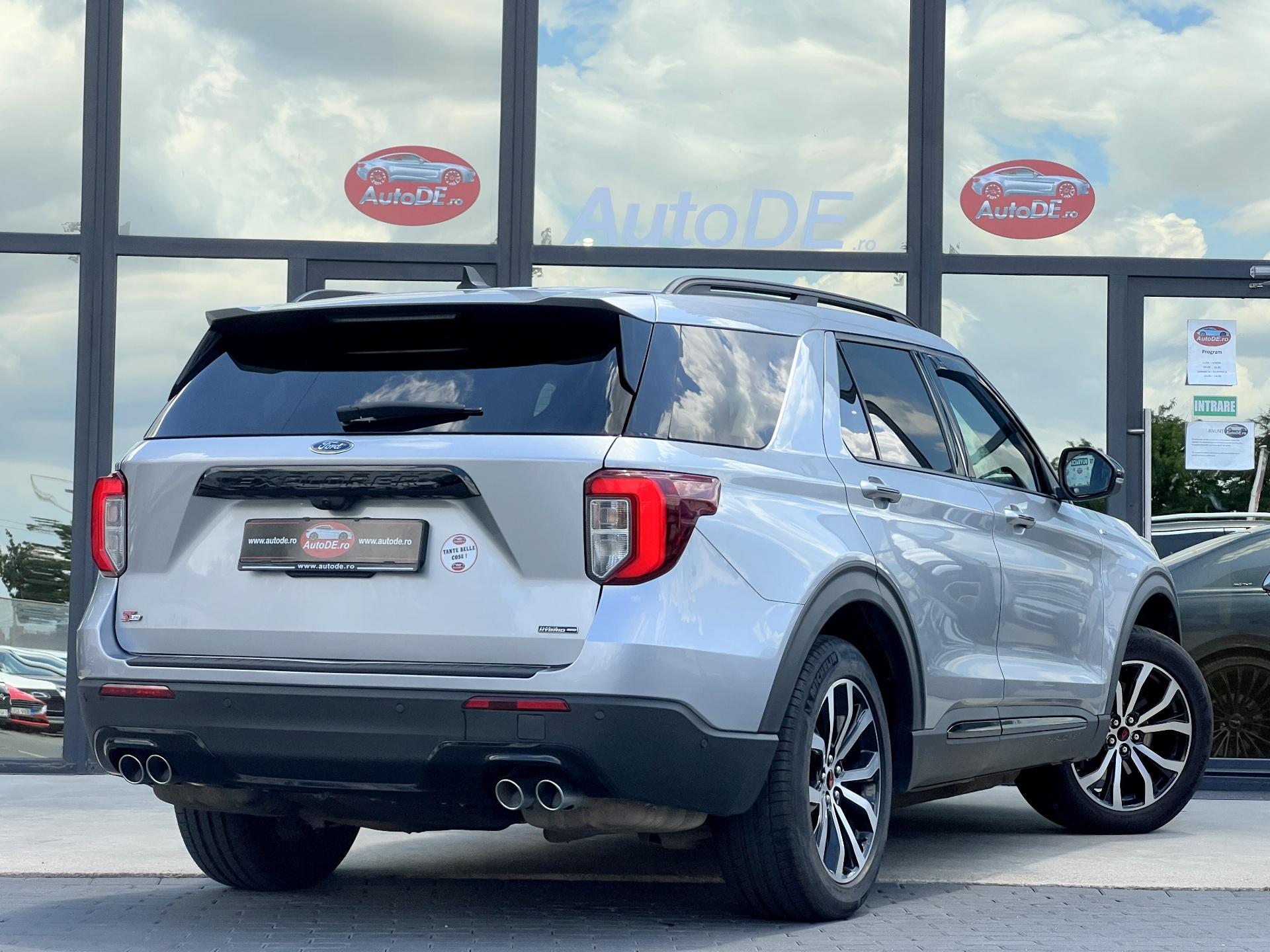 Ford-Explorer
