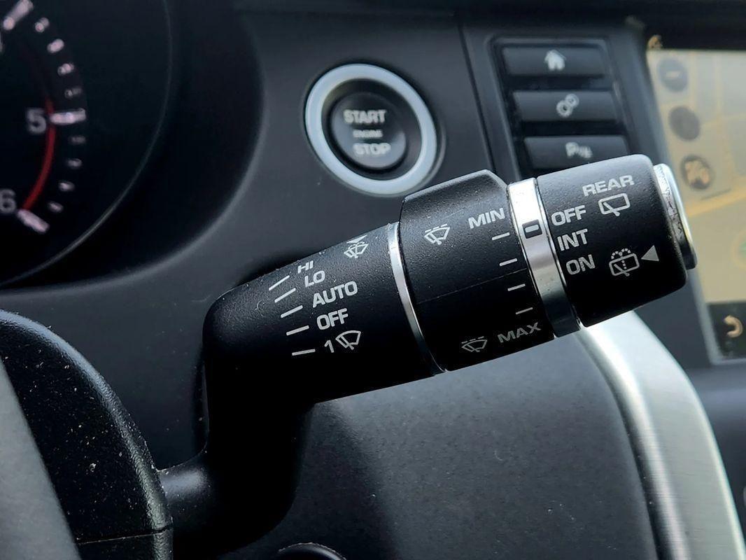 Land Rover-Discovery Sport