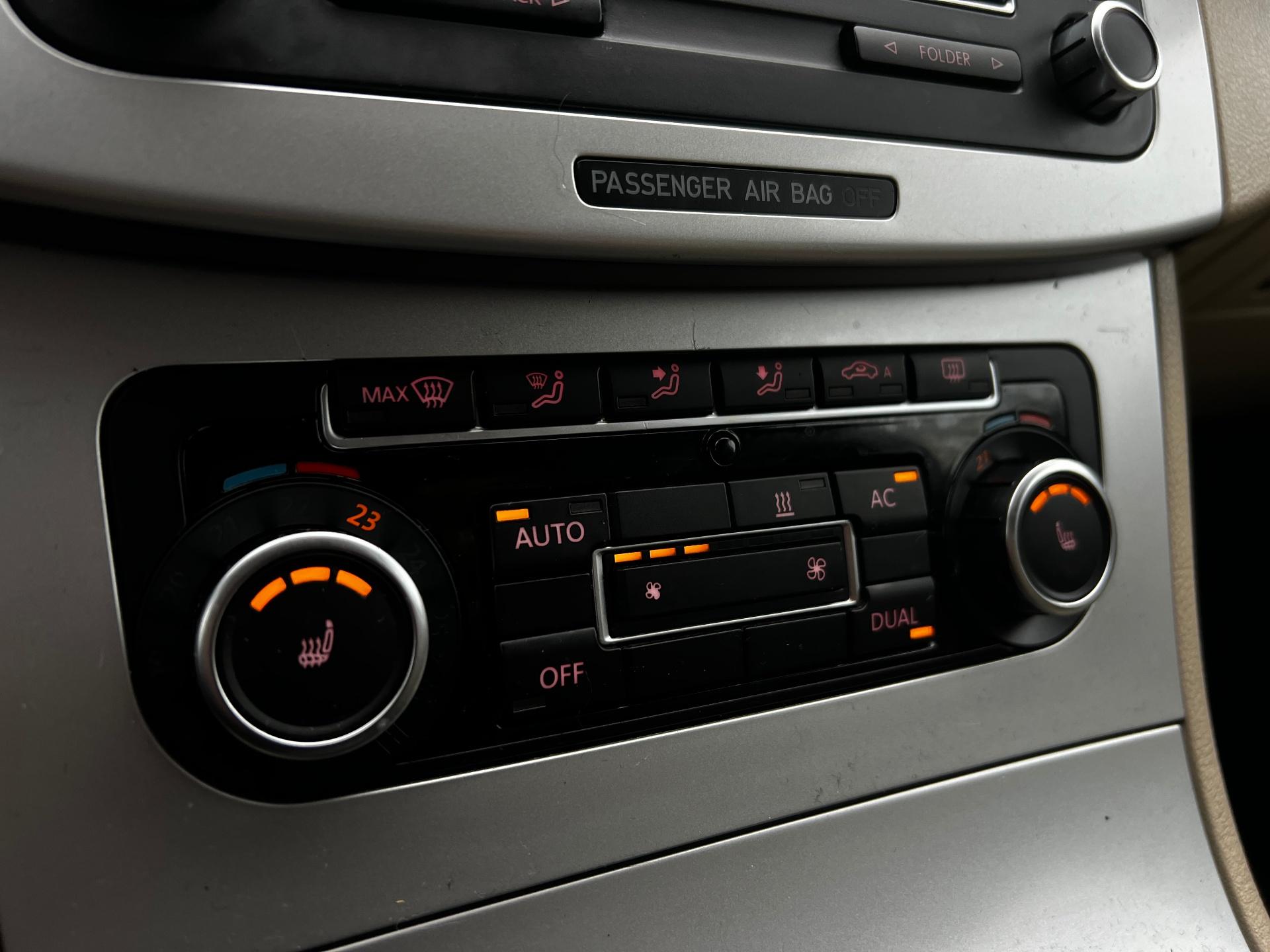 Volkswagen-Passat CC