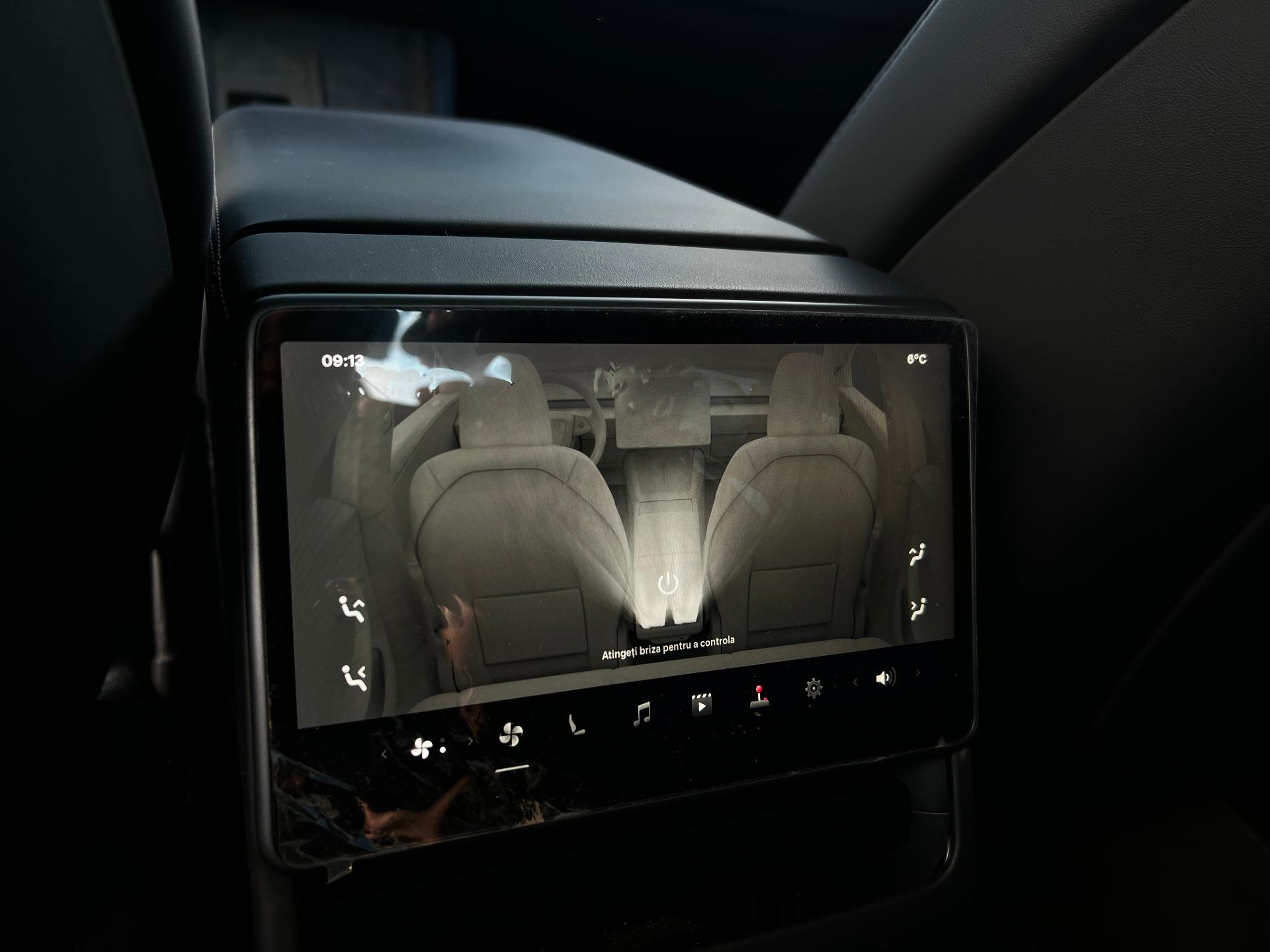 Tesla-Model 3