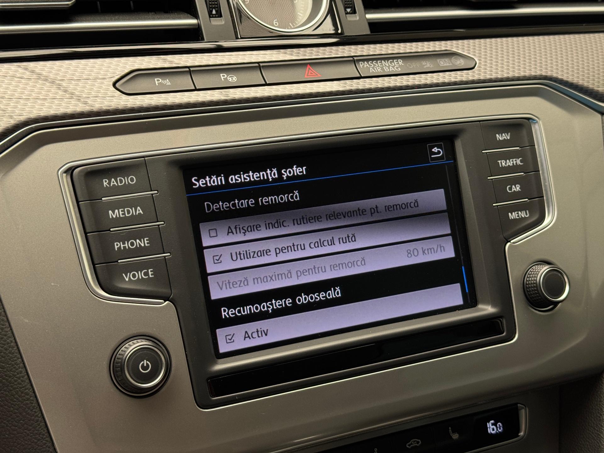 Volkswagen-Passat Alltrack
