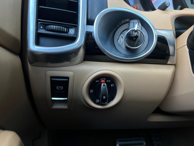 Car Thumb