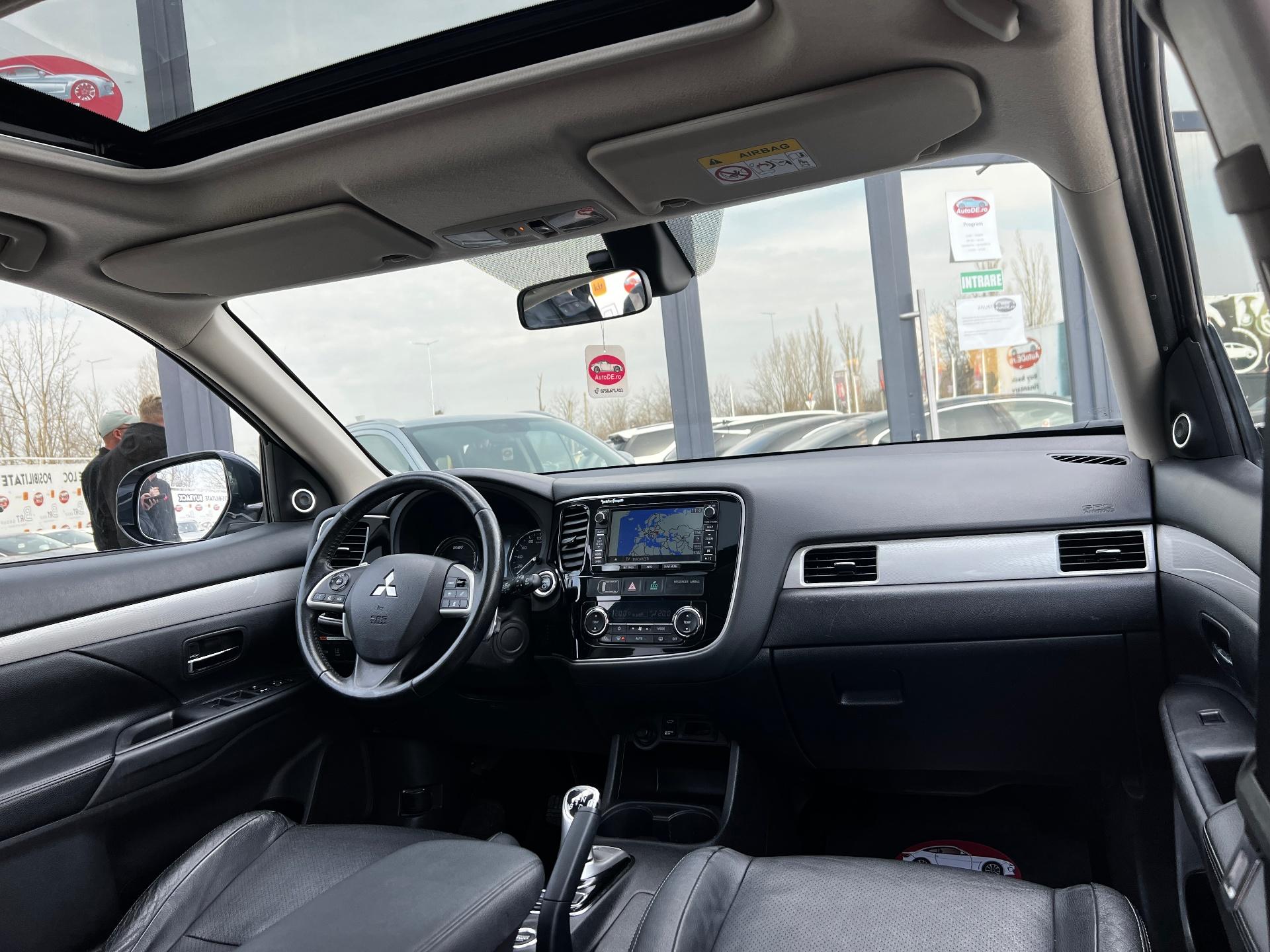 Mitsubishi-Outlander