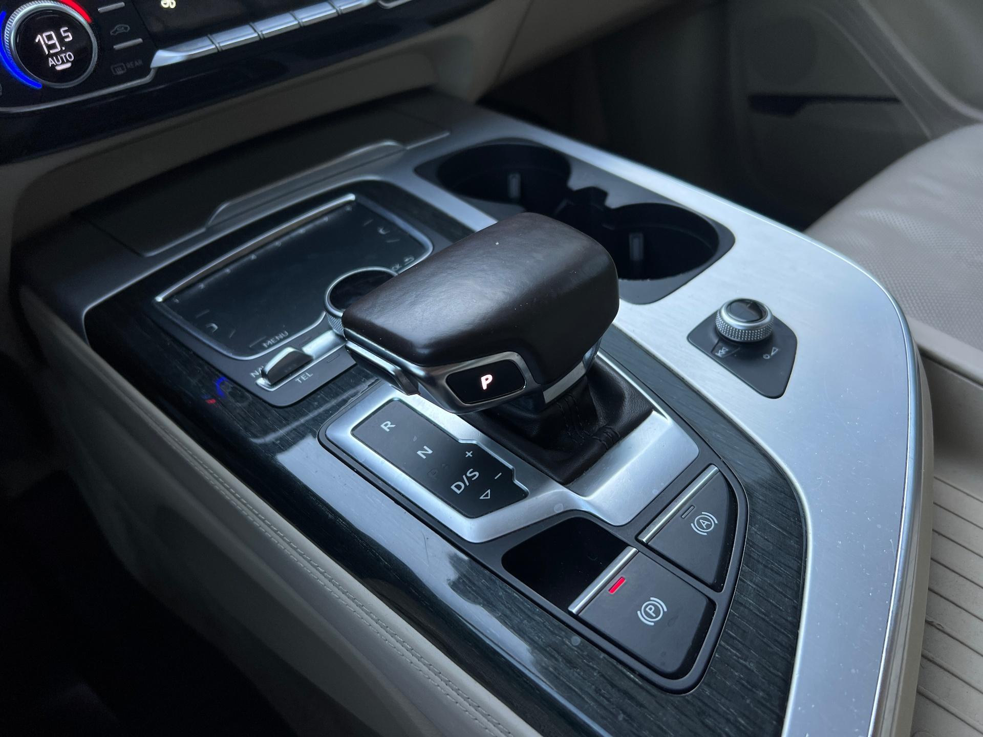 Audi-Q7
