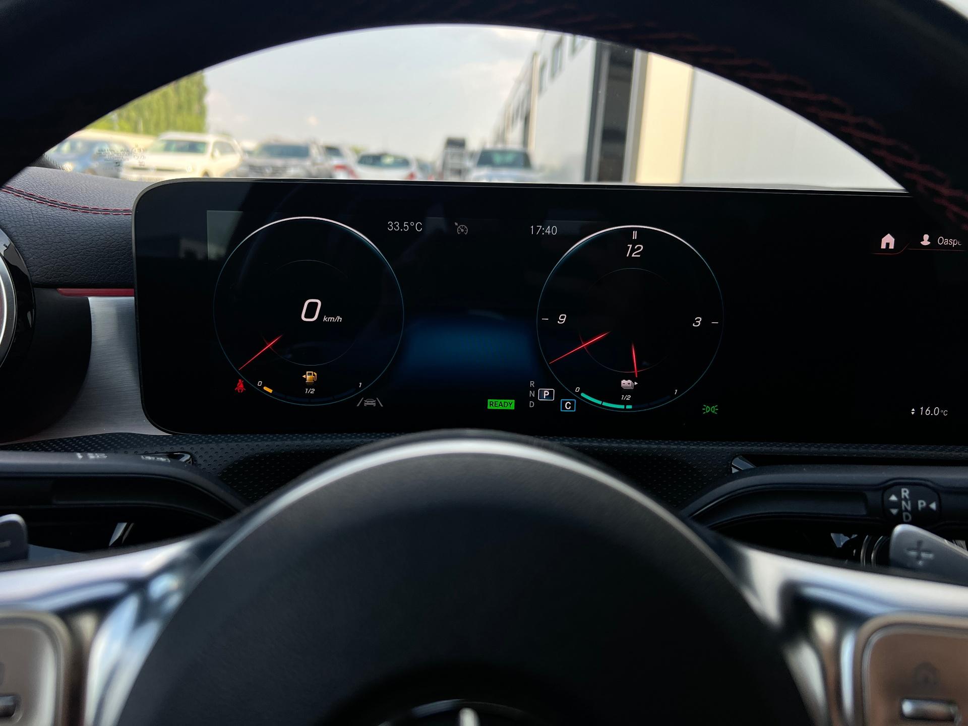 Mercedes-Benz-CLA