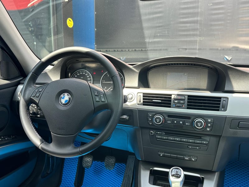Car Thumb
