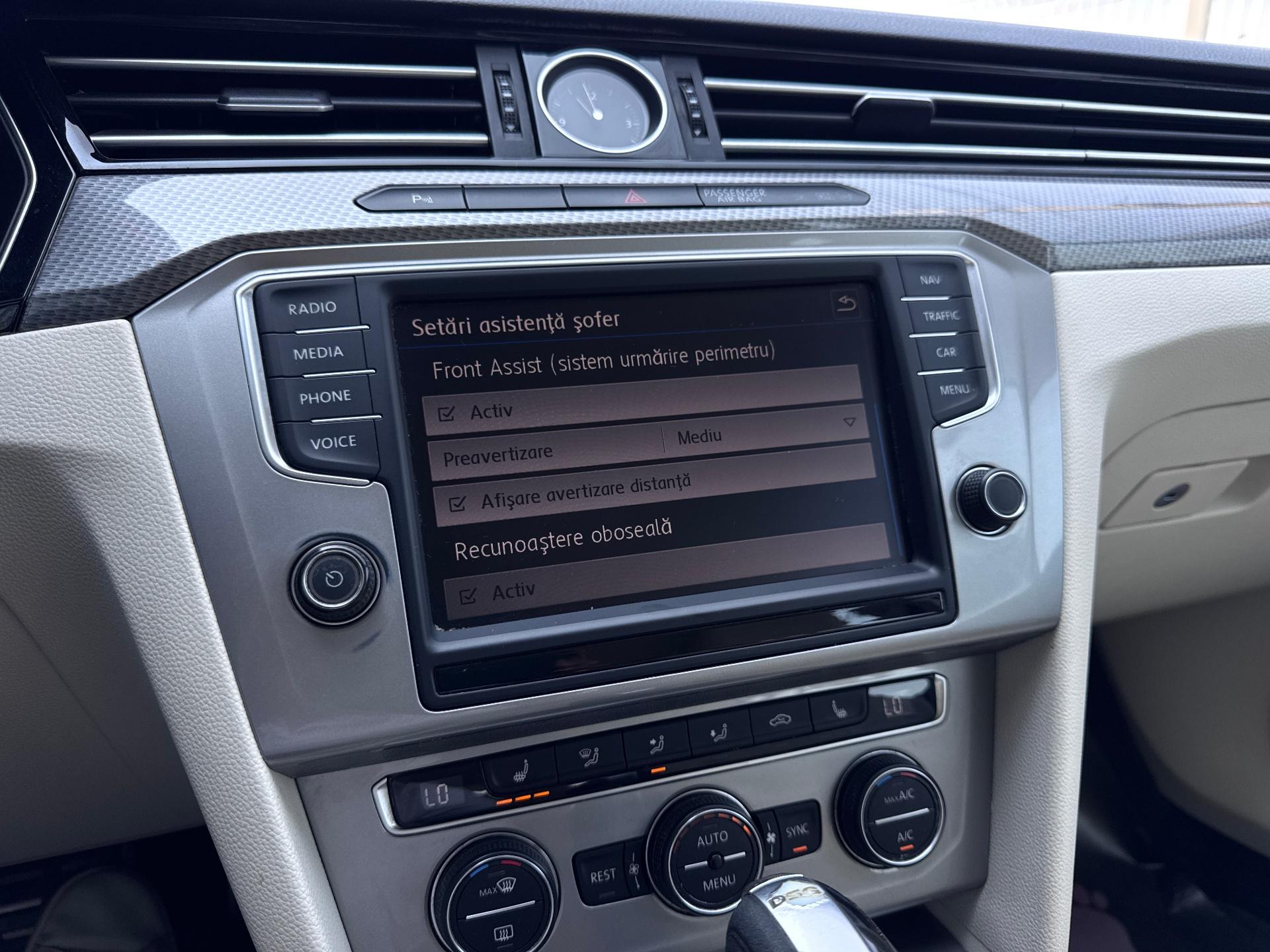 Volkswagen-Passat Alltrack