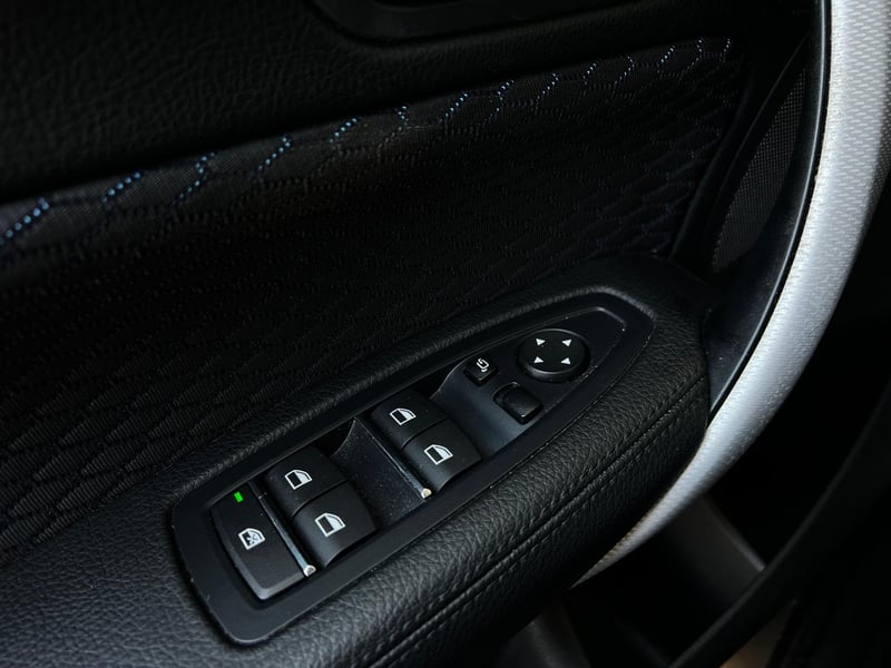Car Thumb