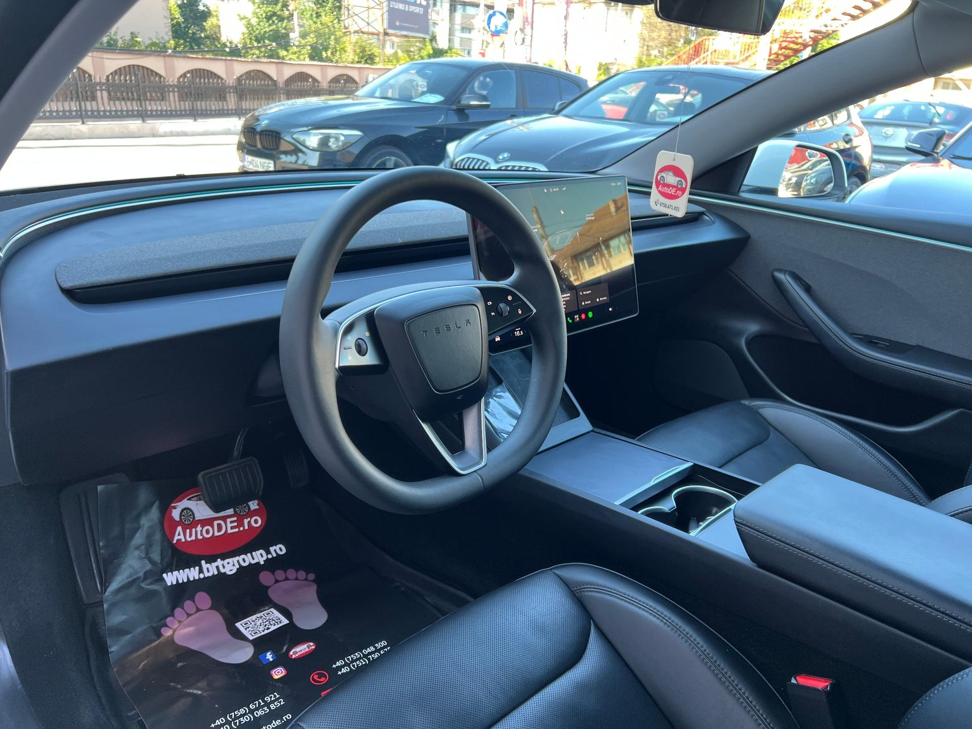 Tesla-Model 3