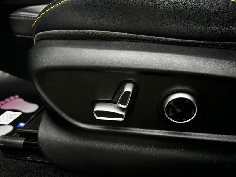 Car Thumb